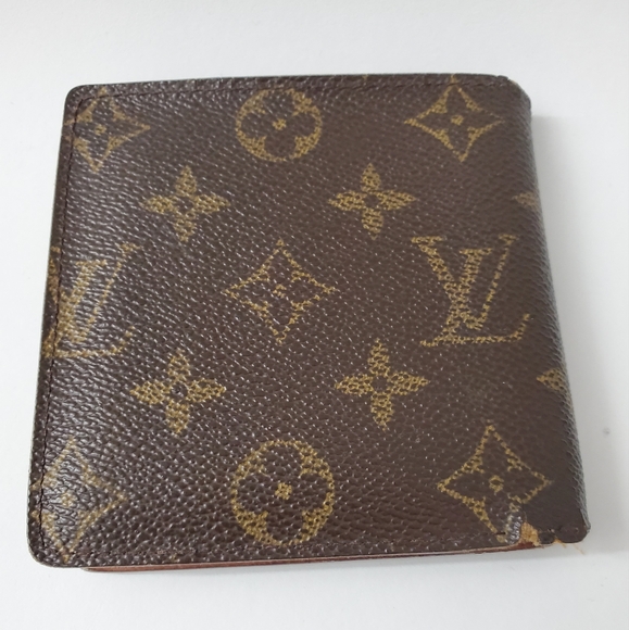 Authentic Louis Vuitton Wallet - Picture 4 of 16